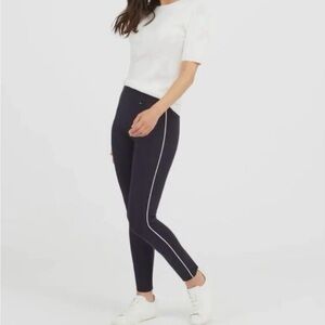 SPANX the perfect pant ankle piped ponte skinny in navy PM